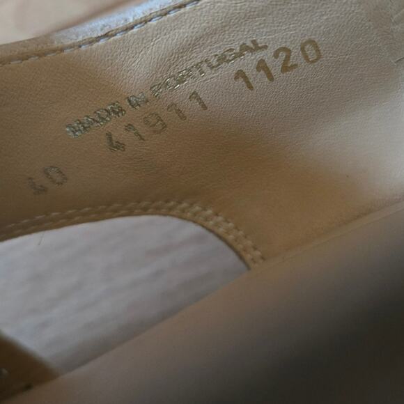 The Office of Angela Scott Mr. Muffin Cream Suede Leather Cutout Loafer US 10 - Picture 10 of 10